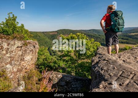 Eugenienstein, Blick auf das Rurtal, Landschaft entlang der roten Sandsteinroute, in der Region Rur-Eifel, bei Nideggen, Kreis Düren, NRW, Deutschland Stockfoto