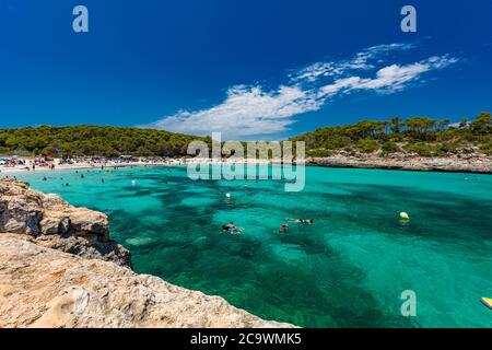 Cala Mondrago - Strand im Sommer, Parque Natural de Mondrago. Santanyi. Malorca. Spanien Stockfoto