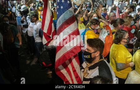 Portland Protest Justice Center, Oregon USA 1. August 2020 Stockfoto