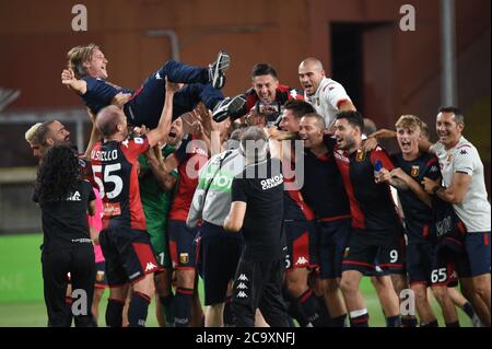 Genua, Italien. 02nd Aug, 2020. genua Jubel während Genua vs Hellas Verona, italienische Serie EIN Fußballspiel in Genua, Italien, August 02 2020 Kredit: Unabhängige Fotoagentur/Alamy Live Nachrichten Stockfoto