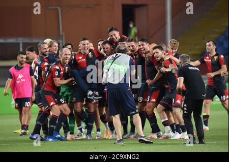 Genua, Italien. 02nd Aug, 2020. genua Jubel während Genua vs Hellas Verona, italienische Serie EIN Fußballspiel in Genua, Italien, August 02 2020 Kredit: Unabhängige Fotoagentur/Alamy Live Nachrichten Stockfoto