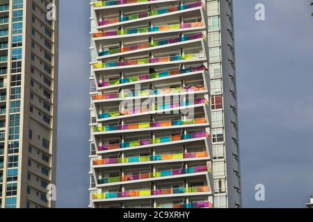 Wolkenkratzer am Meer von Panama City, Mittelamerika Stockfoto
