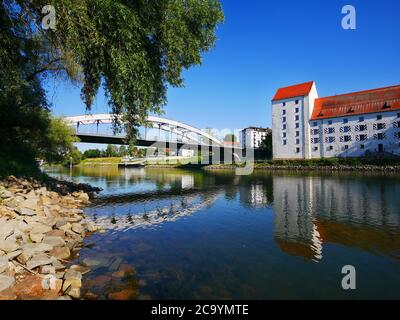Straubing, Deutschland: Die Brücke über die Donau Stockfoto