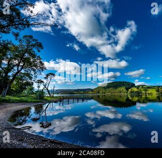 Ullswater, Himmelsreflexion, Lake District Nationalpark, Cumbria, England, Großbritannien Stockfoto