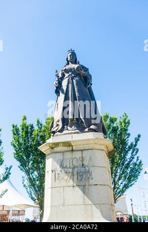 Statue der Königin Victoria am Southport Meer Stockfoto
