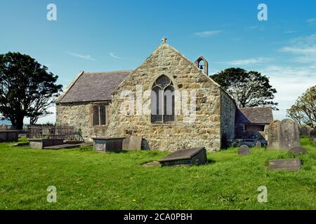 St Baglan's Church, Llanfaglan, Nordwales, ist die letzte Ruhestätte von Lord Snowdon. Diese mittelalterliche Kirche stammt aus dem 13. Jahrhundert. Stockfoto