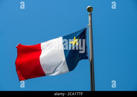 Acadian Flagge, Informationszentrum NB, in der Nähe von Edmunston, New Brunswick NB, Kanada Stockfoto
