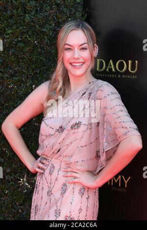 LOS ANGELES - APR 27: Annika Noelle bei den Daytime Emmy Awards 2018 - Creative im Pasadena Civic Auditorium am 27. April 2018 in Pasadena, CA Stockfoto