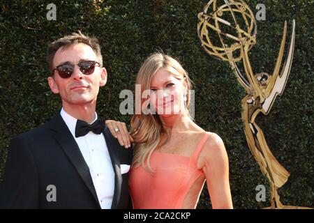 LOS ANGELES - APR 29: James Patrick Stuart, Michelle Stafford bei den 45. Daytime Emmy Awards im Pasadena Civic Auditorium am 29. April 2018 in Pasadena, CA Stockfoto