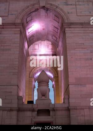 Nahaufnahme von der Seite des india Gate in der Abenddämmerung in Neu delhi Stockfoto