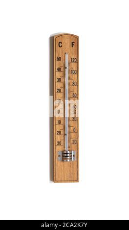 Holzthermometer isoliert auf weiß. Stockfoto