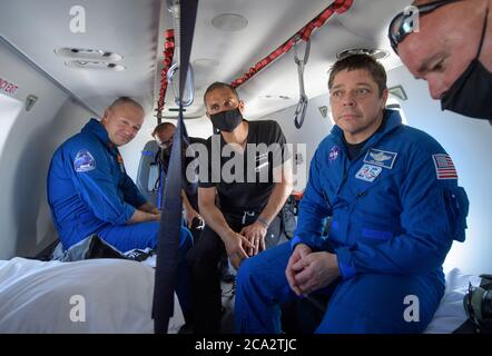 PENSACOLA, USA - 02. August 2020 - die Raumsonde SpaceX Crew Dragon Endeavour mit den NASA-Astronauten Robert Behnken und Douglas Hurley Onboar Stockfoto