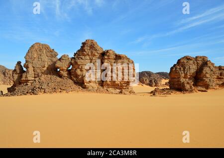 Algerien, Illizi, Tadrat Nationalpark: Felsformationen in der Wüste. Stockfoto