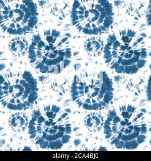 Krawatte Farbstoff Shibori Nahtloses Muster. Aquarell handbemalt Indigo blau marine Kreis Elemente auf weißem Hintergrund. Aquarell abstrakte Textur. Drucken Stockfoto