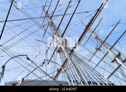 Mast eines alten Segelschiffs Stockfoto