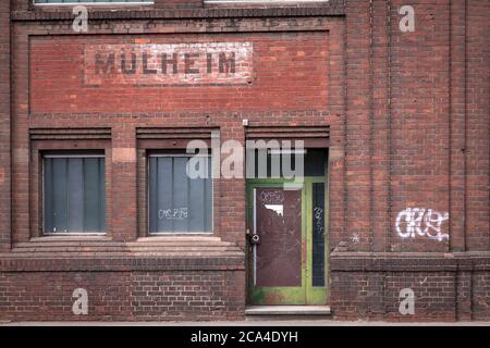 Historische Gebäude der ehemaligen Gasmotorenfabrik Deutz der Klöckner Humboldt Deutz AG auf deutz-muelheimer Straße im Stadtteil Mülheim, Colo Stockfoto