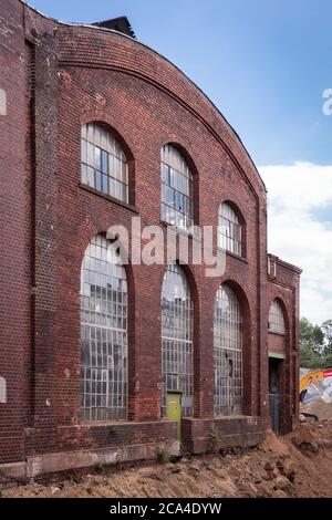 Historische Gebäude der ehemaligen Gasmotorenfabrik Deutz der Klöckner Humboldt Deutz AG auf deutz-muelheimer Straße im Stadtteil Mülheim, Colo Stockfoto