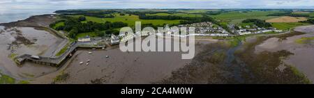 Luftpanorama von Garlieston, Wigtownshire, Dumfries und Galloway, Schottland. Stockfoto