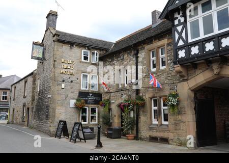 Bulls Head Hotel im Peak District Dorf Youlgrave in der Nähe von Bakewell Stockfoto