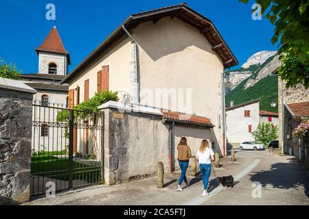 Frankreich, Isere, Gresivaudan Tal, Lumbin Dorf am Fuße des Chartreuse Massivs Stockfoto