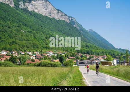 Frankreich, Isere, Gresivaudan Tal, Lumbin Dorf am Fuße des Chartreuse Massivs Stockfoto