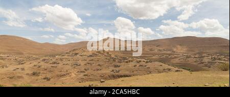 Landschaft entlang der A25, Thaba-Tseka Bezirk, Königreich Lesotho, südliches Afrika Stockfoto