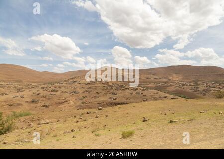 Landschaft entlang der A25, Thaba-Tseka Bezirk, Königreich Lesotho, südliches Afrika Stockfoto