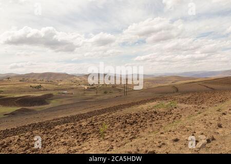 Landschaft entlang der A25, Thaba-Tseka Bezirk, Königreich Lesotho, südliches Afrika Stockfoto