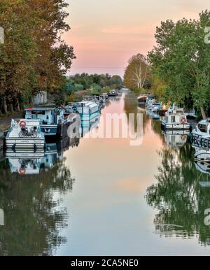 Frankreich, Herault, Canal du Midi, von der UNESCO zum Weltkulturerbe ernannt Stockfoto