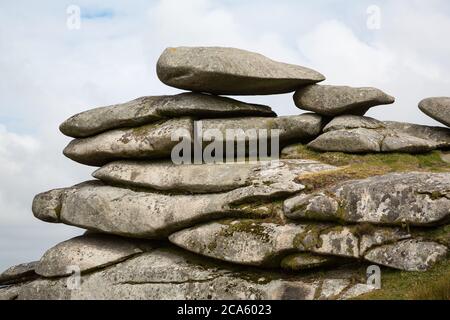 Die Cheesewring Stein cairns, ein Haufen von großen flachen Steinen in Cornwall, Großbritannien Stockfoto