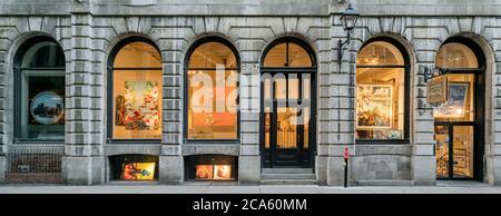 Schaufensterfronten auf der Straße, Old Montreal, Montreal, Quebec Provence, Kanada Stockfoto