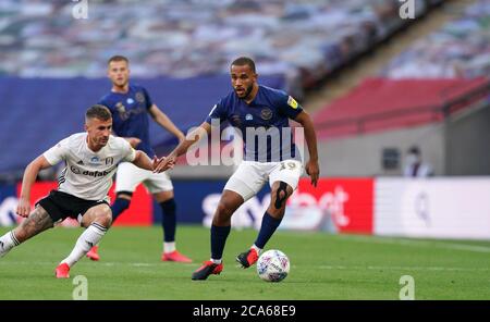 London, Großbritannien. August 2020. Bryan Mbeumo von Brentford beim Sky Bet Championship Play-Off Finale zwischen Brentford und Fulham im Wembley Stadium, London, England am 4. August 2020. Fußballstadien bleiben aufgrund der Covid-19-Pandemie leer, da staatliche Gesetze zur sozialen Distanzierung Fans innerhalb von Spielstätten verbieten, was dazu führt, dass alle Spielanlagen bis auf weiteres hinter verschlossenen Türen gespielt werden. Foto von Andrew Aleksiejczuk/Prime Media Images. Kredit: Prime Media Images/Alamy Live Nachrichten Stockfoto