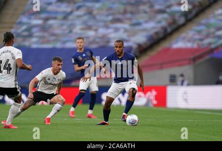 London, Großbritannien. August 2020. Bryan Mbeumo von Brentford beim Sky Bet Championship Play-Off Finale zwischen Brentford und Fulham im Wembley Stadium, London, England am 4. August 2020. Fußballstadien bleiben aufgrund der Covid-19-Pandemie leer, da staatliche Gesetze zur sozialen Distanzierung Fans innerhalb von Spielstätten verbieten, was dazu führt, dass alle Spielanlagen bis auf weiteres hinter verschlossenen Türen gespielt werden. Foto von Andrew Aleksiejczuk/Prime Media Images. Kredit: Prime Media Images/Alamy Live Nachrichten Stockfoto