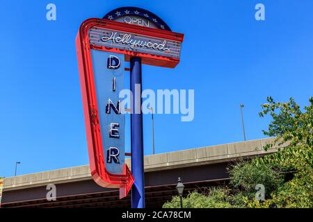 Baltimore, MD, USA - 26. Juli 2011: Das Hollywood Diner wurde in mehreren Filmen gezeigt, wie "Diner", "Liberty Heights" und "Leepless in Seattle". Stockfoto