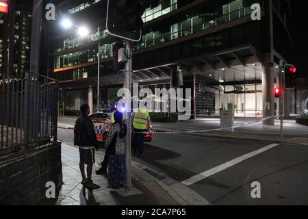 Parramatta, Sydney, Australien. Oktober 2015. Polizei absperren die Straßen um den Ort der Schießerei, in dem ein Polizei-IT-Arbeiter und Stockfoto