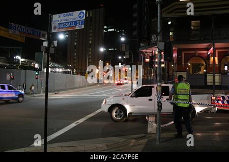 Parramatta, Sydney, Australien. Oktober 2015. Polizei absperren die Straßen um den Ort der Schießerei, in dem ein Polizei-IT-Arbeiter und Stockfoto