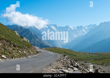 Himachal Pradesh, Indien - schöne Aussicht von Rohtang La (Rohtang Pass) in Manali, Himachal Pradesh, Indien. Stockfoto