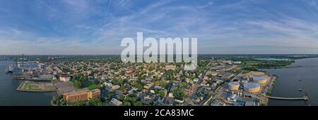 Panoramablick auf Delaware Riverfront Gemeinschaft in New Jersey Stockfoto