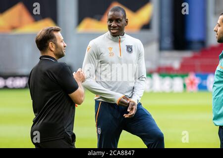 Kopenhagen, Dänemark. August 2020. Demba Ba von Istanbul Basaksehir Manager gesehen während eines offenen Trainings vor dem Europa League Spiel zwischen FC Kopenhagen und Istanbul Basaksehir in Telia Parken in Kopenhagen. (Foto Kredit: Gonzales Foto/Alamy Live News Stockfoto