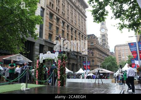 TAB Wetten Melbourne Cup Werbeveranstaltung in Martin Place, Sydney, NSW, Australien. Stockfoto