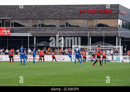 Groesbeek, Niederlande. August 2020. GROESBEEK 04-08-2020, Fußball, Sportpark Zuid, freundlich, Saison 2020-2021, während des Spiels De Treffers - NEC 0-2 Credit: Pro Shots/Alamy Live News Stockfoto