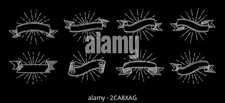 Band handgezeichnetes Set. Alte vintage leeres Band Banner Zeichnung in Gravur-Stil und Lichtstrahlen, Sunburst Hintergrund. Retro-Design-Elemente. Grunge Banner oder Einladungen. Isolierte Vektordarstellung Stock Vektor
