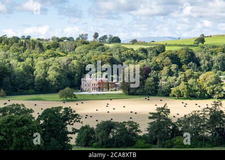 Nanteos Mansion ist ein Landhaus aus dem 18. Jahrhundert, das auf dem Land südlich von Aberystwyth, Ceredigion, Wales, liegt. Stockfoto