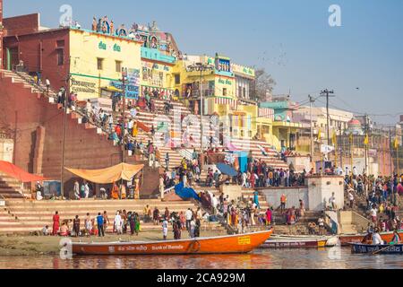 Blick in Richtung Gauri Kedareshwar Tempel bei Vijaya Nagaram und Kedar Ghat, Varanasi, Uttar Pradesh, Indien, Asien Stockfoto