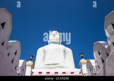 Bahiravokanda Vihara Buddha Statue, Kandy, Zentralprovinz, Sri Lanka, Asien Stockfoto