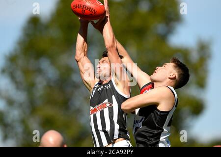 Benalla Victoria 14. März 2020. Goulburn Valley League Benalla Saints Nehmen Sie Ovens und Murray Wangaratta Magpies in Benalla Showgrounds in einer Pre-se Stockfoto