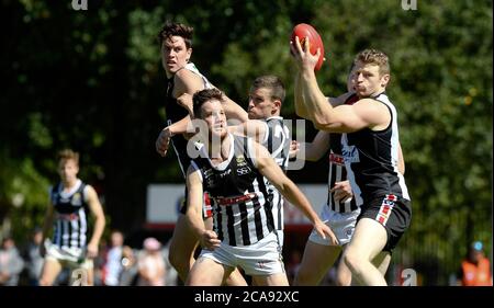 Benalla Victoria 14. März 2020. Goulburn Valley League Benalla Saints Nehmen Sie Ovens und Murray Wangaratta Magpies in Benalla Showgrounds in einer Pre-se Stockfoto