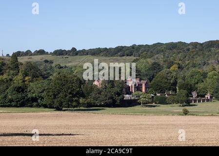 Ellesborough, Großbritannien. Juli 2020. Chequers, die Residenz des Premierministers des Vereinigten Königreichs. Das im 16. Jahrhundert erbaute Chequers liegt etwa 40 Meilen nordwestlich von Zentral-London am nördlichen Rand der Chilterner Hügel. Kredit: Mark Kerrison/Alamy Live Nachrichten Stockfoto