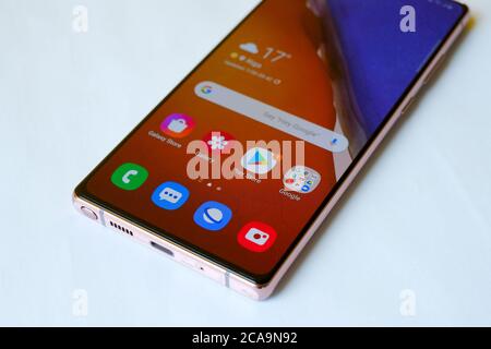 JULI 2020, RIGA - das neu eingeführte Samsung Galaxy Note 20 5G Android Smartphone wird für redaktionelle Zwecke angezeigt Stockfoto