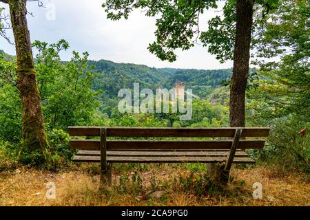 Schlösser Manderscheid, Ober- und Unterburg, Manderscheid, Eifel, Rheinland-Pfalz. Deutschland, Stockfoto